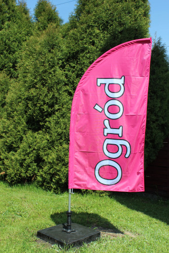 Flaga Reklamowa z napisem Ogród do windera 2,0 m