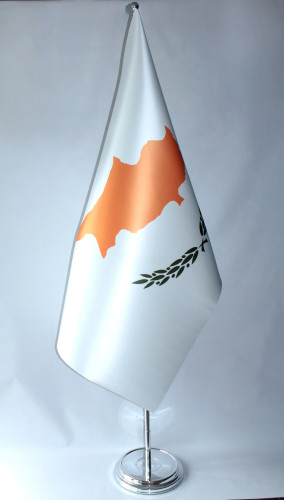 Flaga reklamowa atłasowo – satynowa dwustronna flaga Cypru o wymiarach 100×160 cm