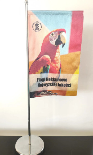 Proporczyk satynowy z logo