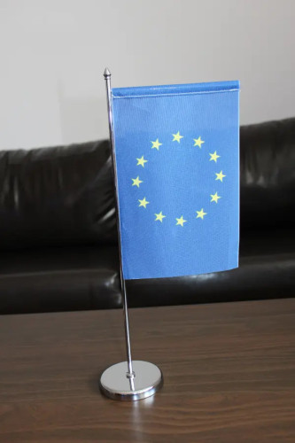 Stojaczek na biurko z ramieniem