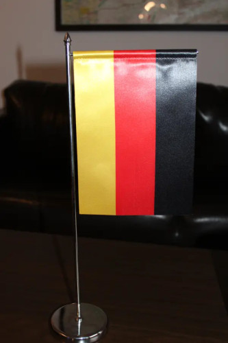 Stojaczek na biurko z ramieniem