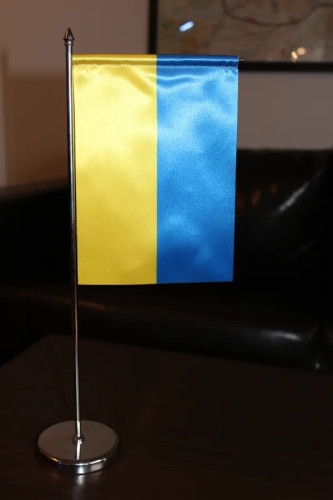 Stojaczek na biurko z ramieniem