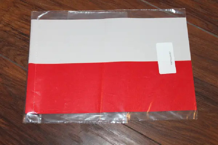 Stojaczek na proporczyk 2 – ramienny złoty klasyczny