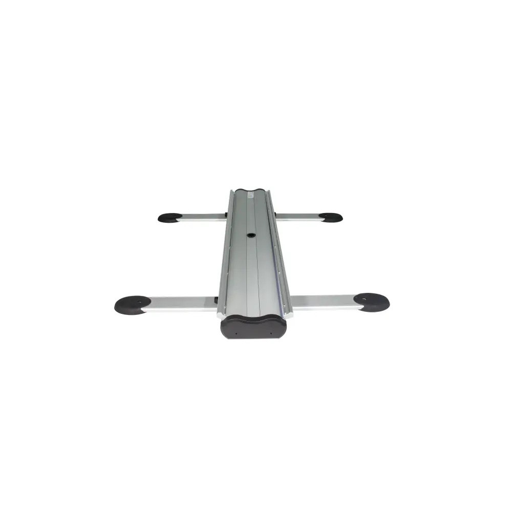 Rollup Thunder na zewnątrz