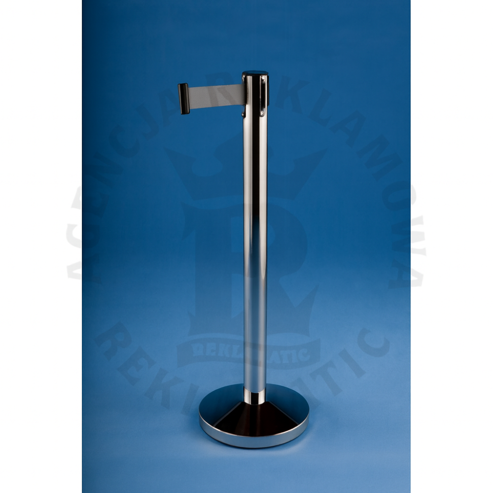 Srebrny słupek odgradzający z szarą taśmą 3m stal nierdzewna