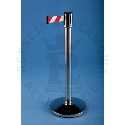 Słupek odgradzający z biało-czerwoną taśmą ostrzegawczą 4,5 m