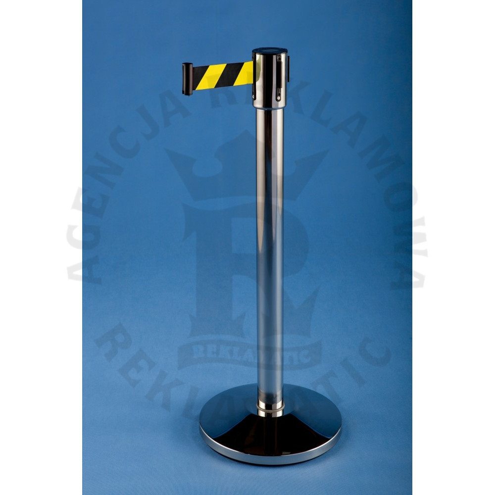 Słupek odgradzający z żółto-czarna taśma ostrzegawcza 4,5 m