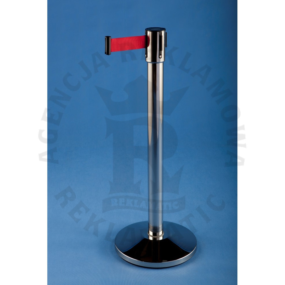 Słupek odgradzający z czerwoną taśmą 4,5m stal nierdzewna w kolorze chrom