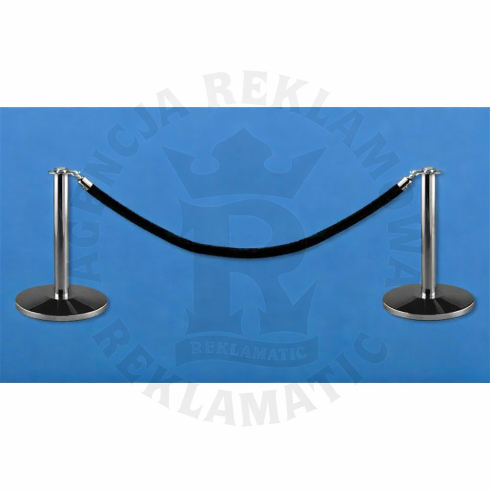 Niskie słupki odgradzające z czarną liną i niską głowicą (zestaw: 2 słupki + czarnym sznurem)