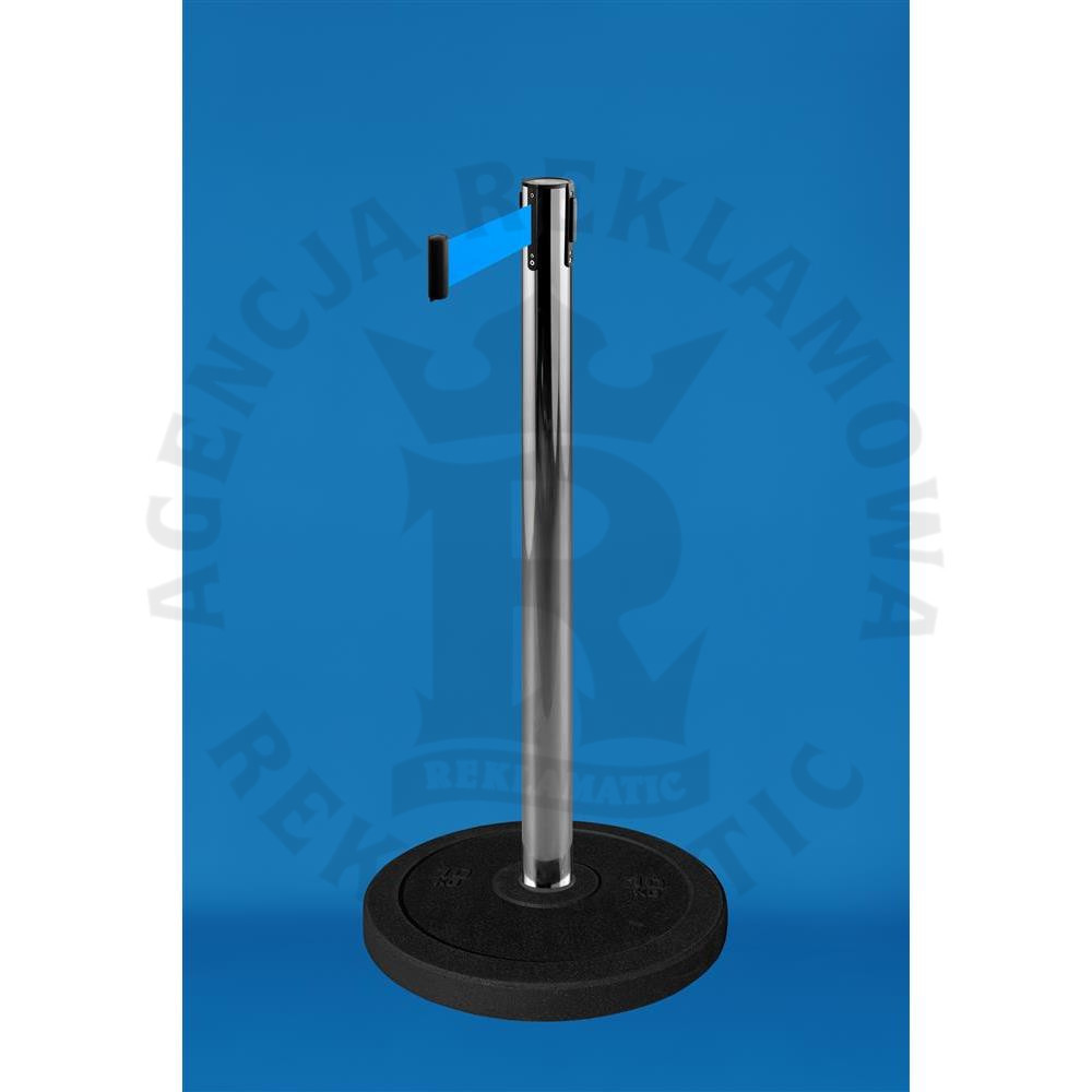 Słupek odgradzający z niebieską taśmą wysuwaną na 3,6 m