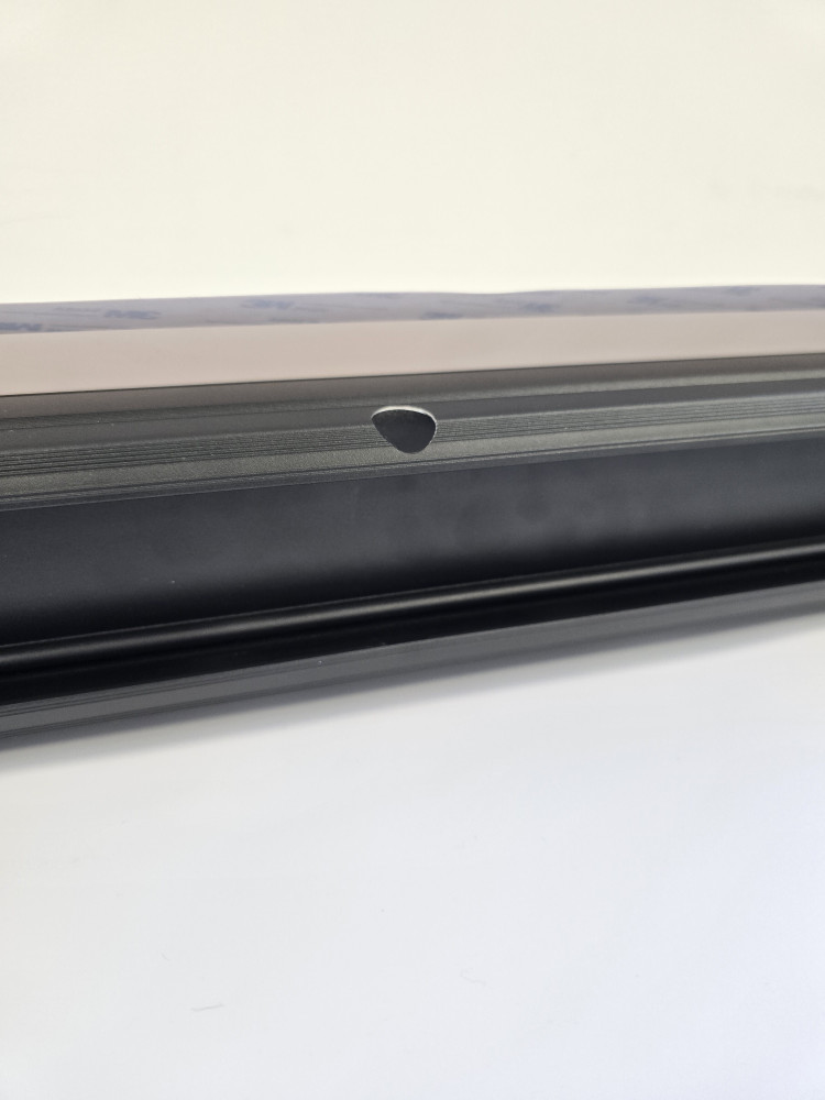 Czarna kaseta roll-upu 100 × 200 cm