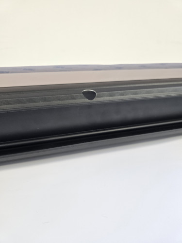 Czarna kaseta roll-upu 85 x 200 cm